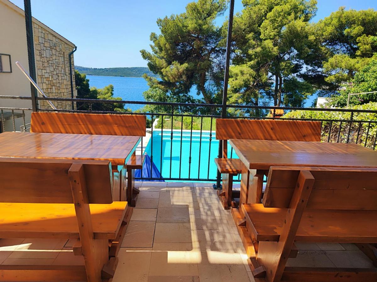 Villa Penava, Private Beach, Pool And 7Min To โตรกีร์ ภายนอก รูปภาพ