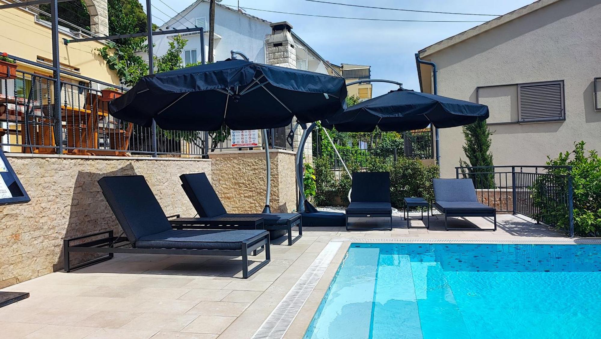 Villa Penava, Private Beach, Pool And 7Min To โตรกีร์ ภายนอก รูปภาพ